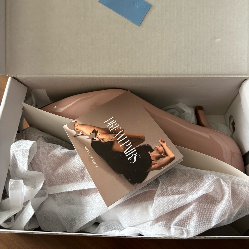 Dream Pairs Blush Patent Heels